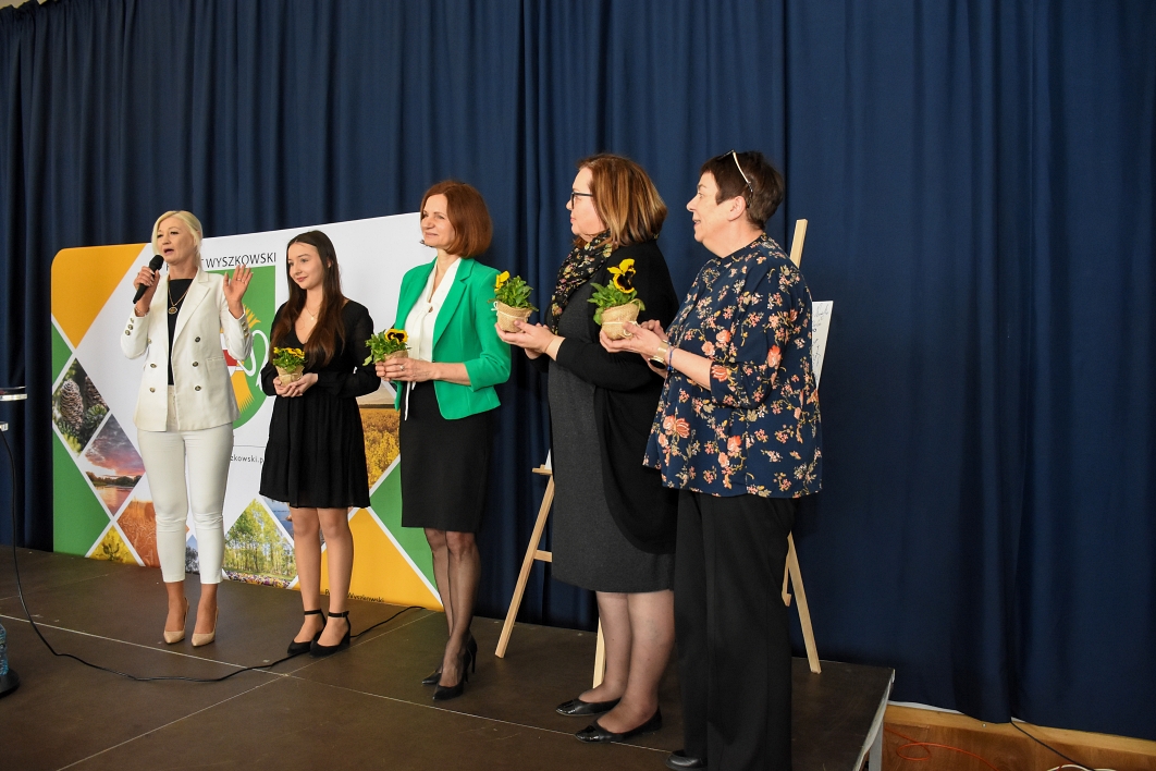 konferencja (11).jpg (553 KB)